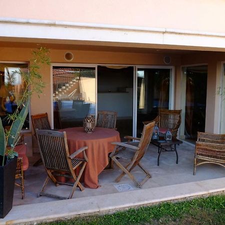 Apartamento Com Piscina Cruz Quebrada エクステリア 写真