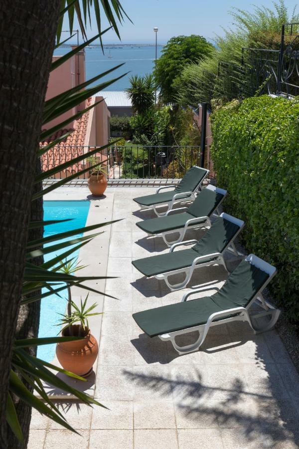 Apartamento Com Piscina Cruz Quebrada エクステリア 写真