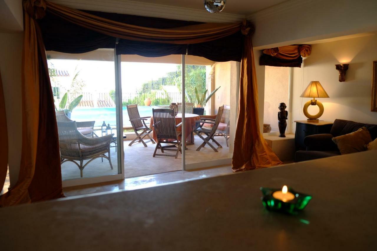 Apartamento Com Piscina Cruz Quebrada エクステリア 写真