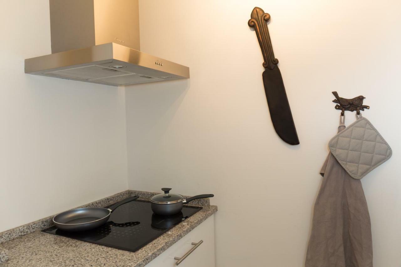 Apartamento Com Piscina Cruz Quebrada エクステリア 写真